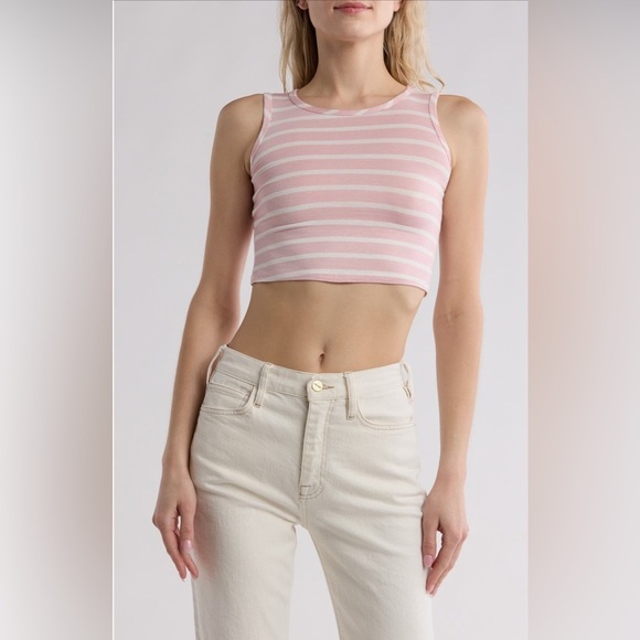 NWT Cotton Emporium Sleeveless Cropped Tank Juniors Size Medium - Picture 3 of 10